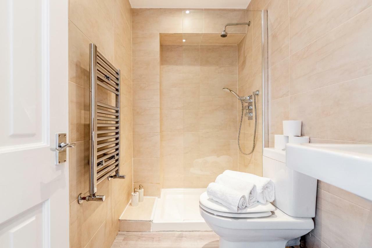 Bright & Spacious 4Beds Home - Kensington High Street-Olympia London Bagian luar foto