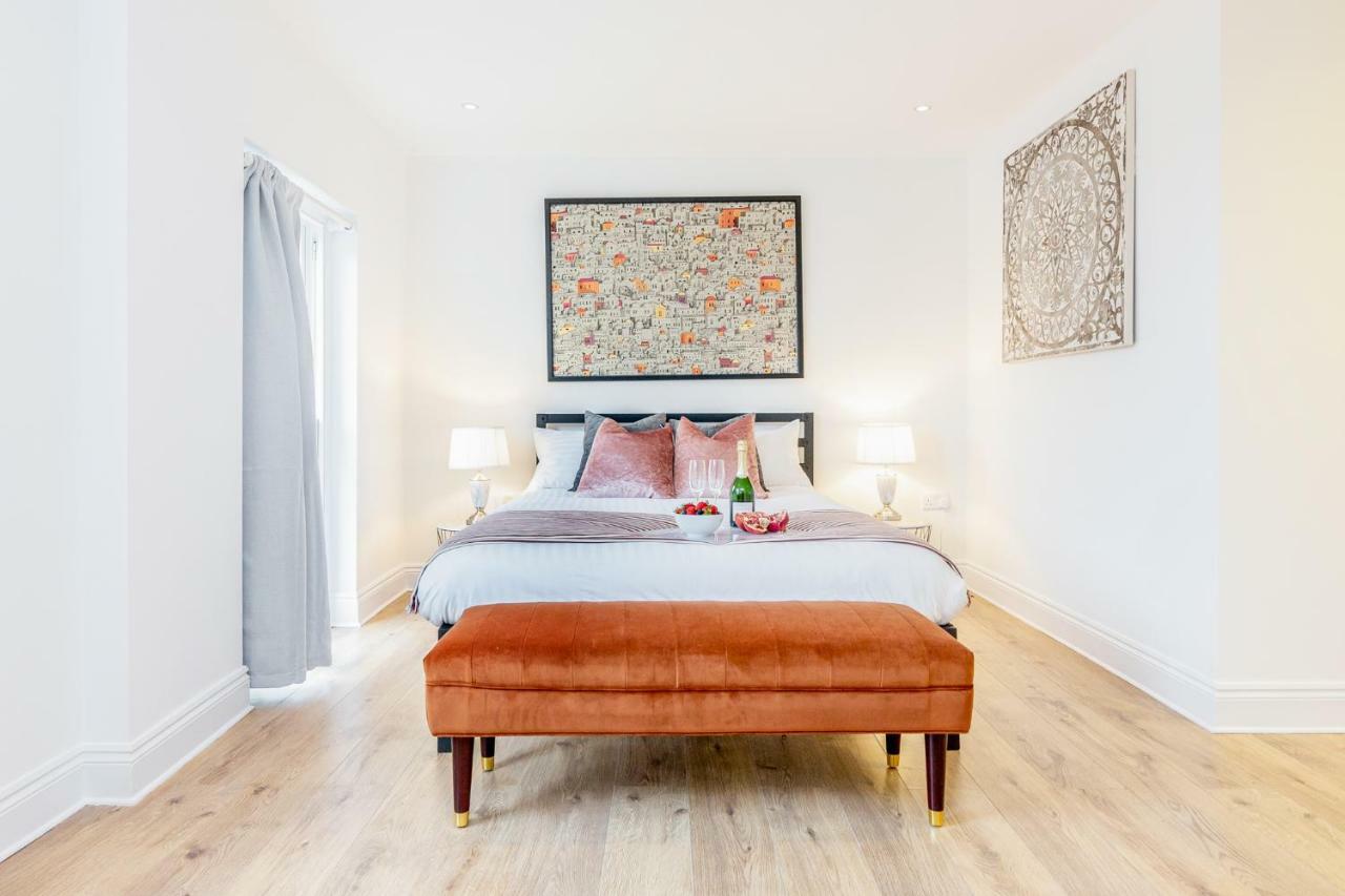 Bright & Spacious 4Beds Home - Kensington High Street-Olympia London Bagian luar foto
