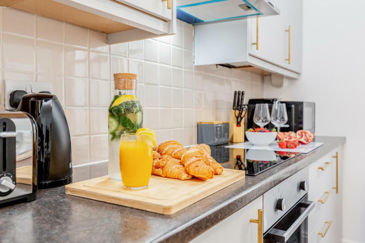 Bright & Spacious 4Beds Home - Kensington High Street-Olympia London Bagian luar foto