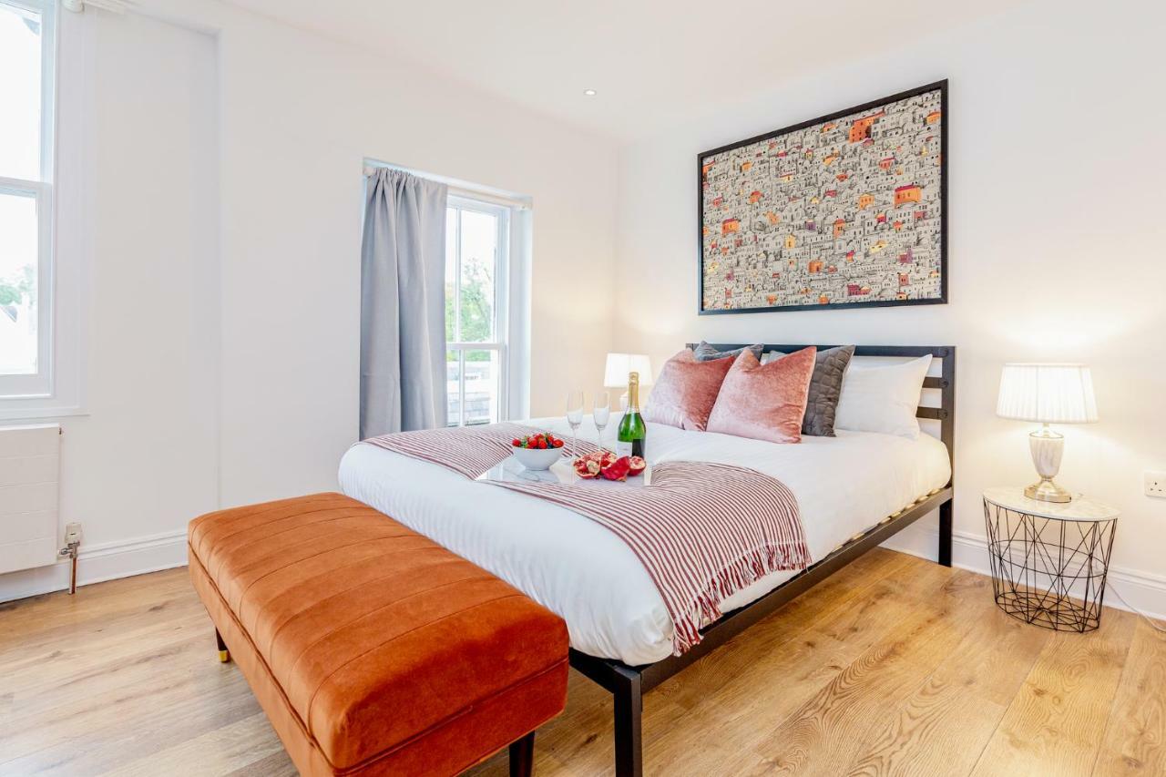 Bright & Spacious 4Beds Home - Kensington High Street-Olympia London Bagian luar foto